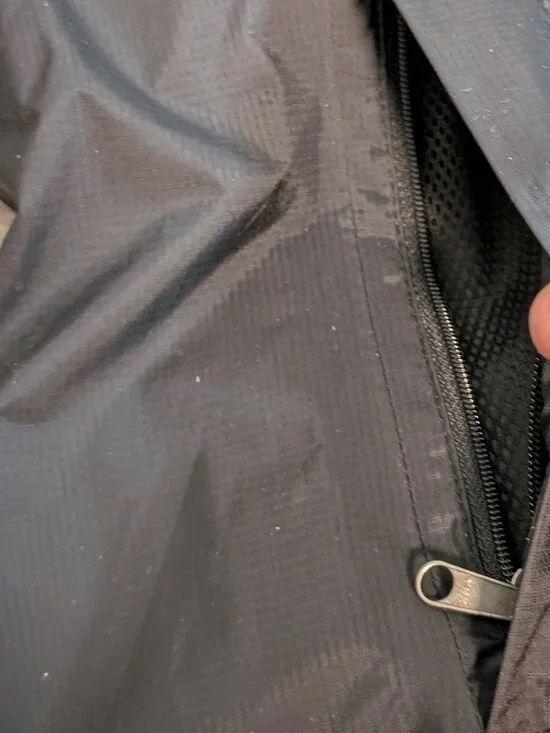 Marmot Black Lightweight Rain Jacket Hooded Utility Vented | Size M NWOT - Picture 7 of 17